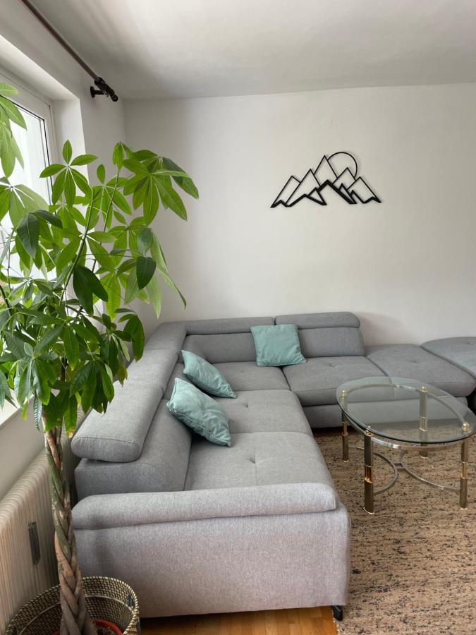 Spacious 3Bd Top Floor Flat Close To Lake Klagenfurt am Woerthersee Dış mekan fotoğraf